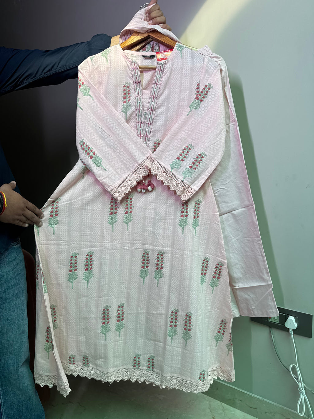 Pink colour A line suit