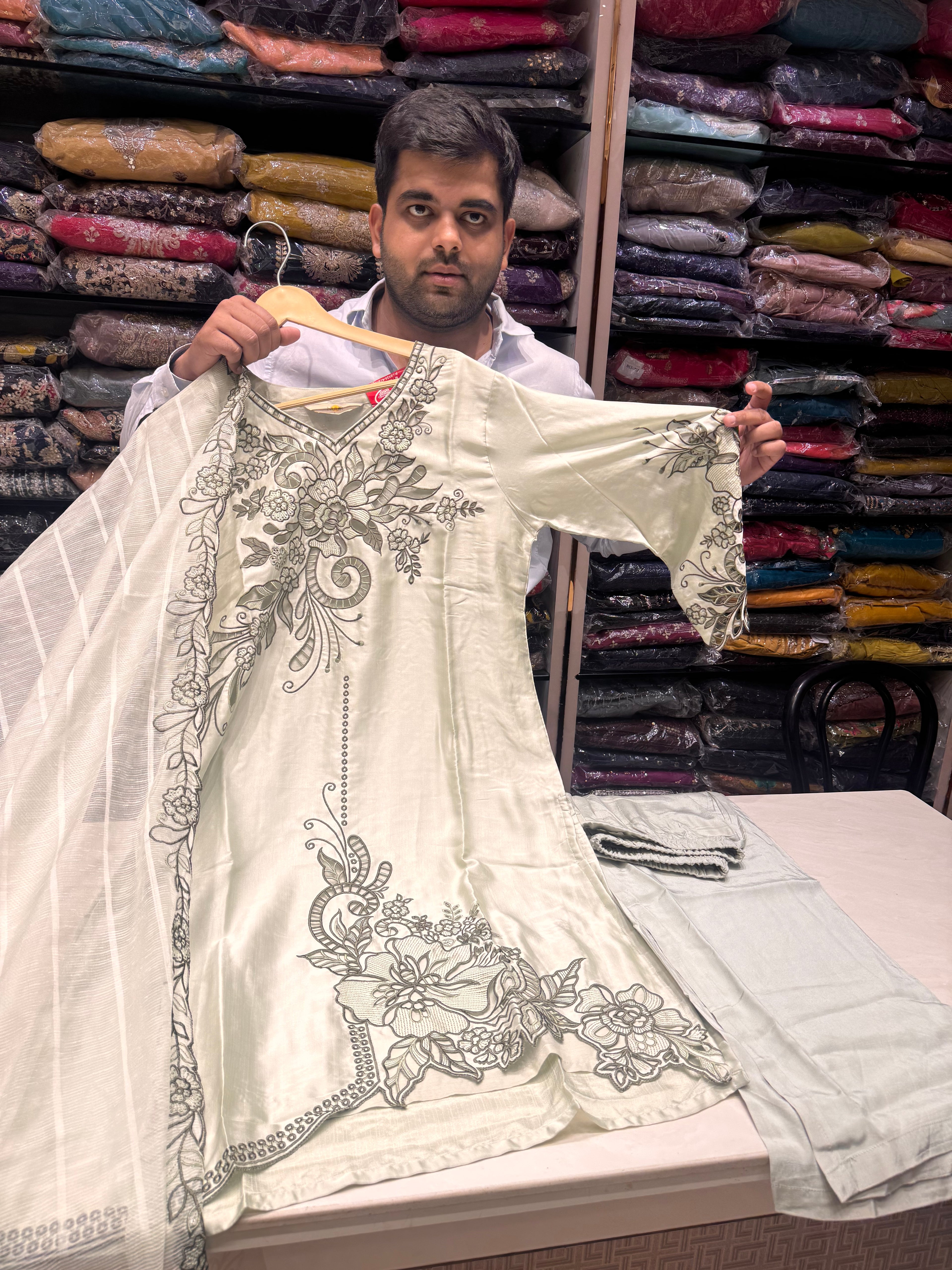 Pakistani suit
