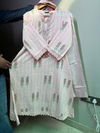 Pink colour A line suit